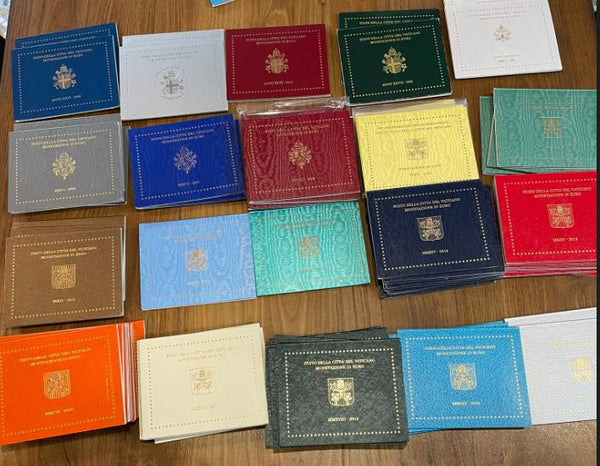 Mailing list 56 06/05 Riassortiamo i Divisionali Vaticano FDC: ultima occasione a prezzo speciale!
