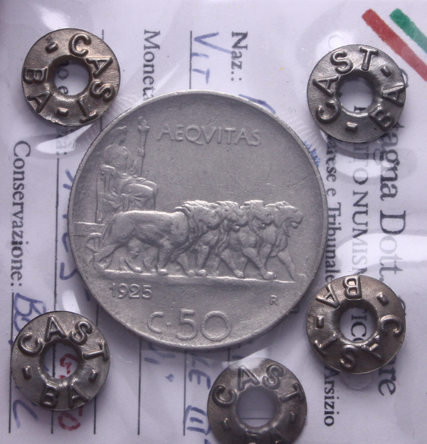 NL* VEIII 50 CENTESIMI LEONI CONTORNO RIGATO 1925 BB/SPL Perizia Castagna