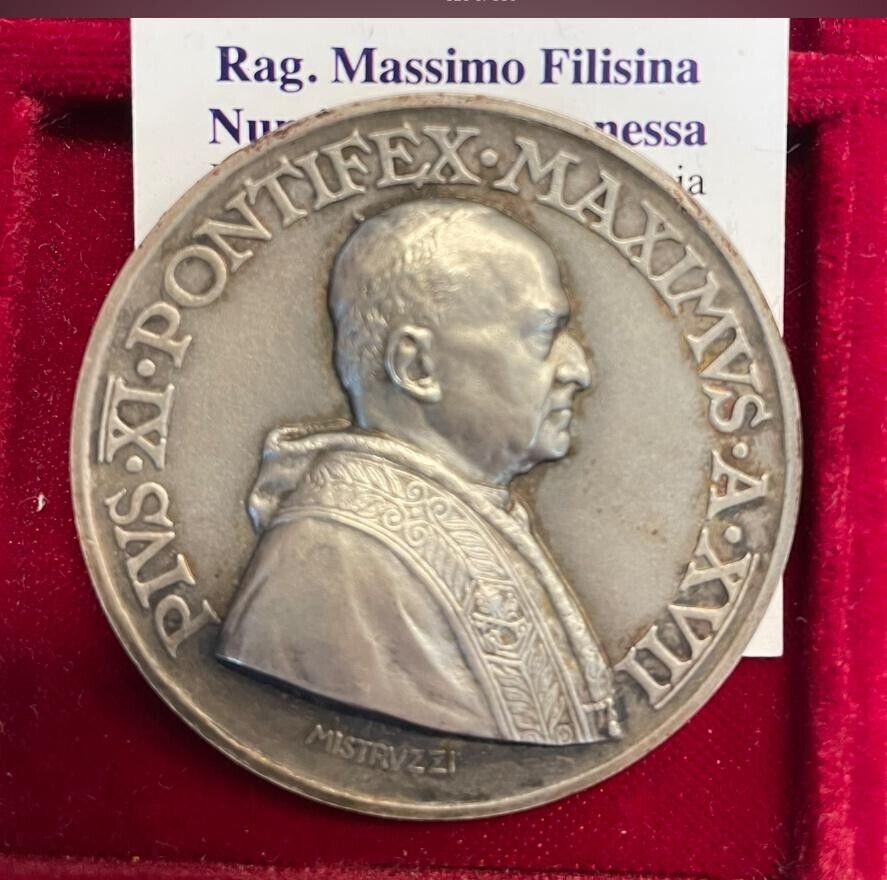 NL* ROME POPE PIUS XI Silver Medal 1938 XVII LATERAN UNIVERSITY