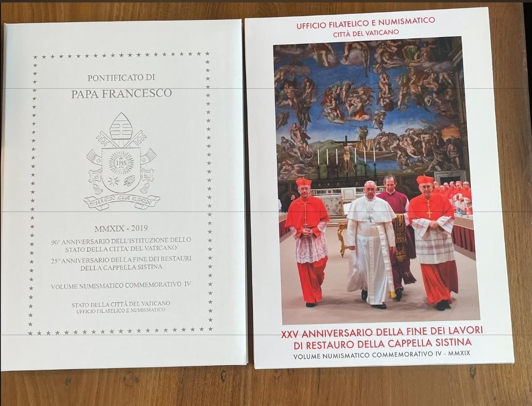 NL*CITTA' DEL VATICANO PAPA FRANCESCO Volume Numismatico 2019 IV 2+2 EURO FDC
