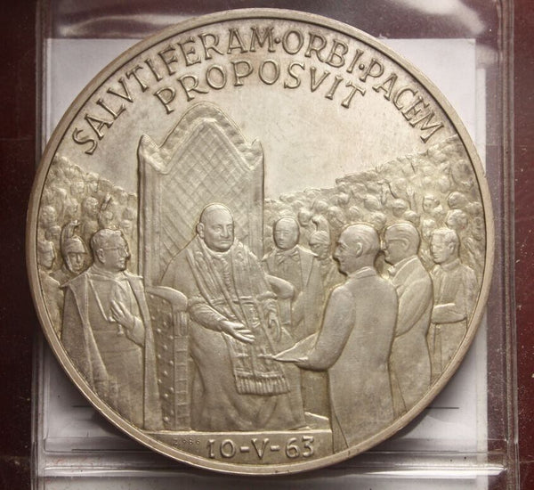 NL* ROME Pope JOHN XXIII SILVER Medal 1963 POPE Receives FDC Balzan Prize