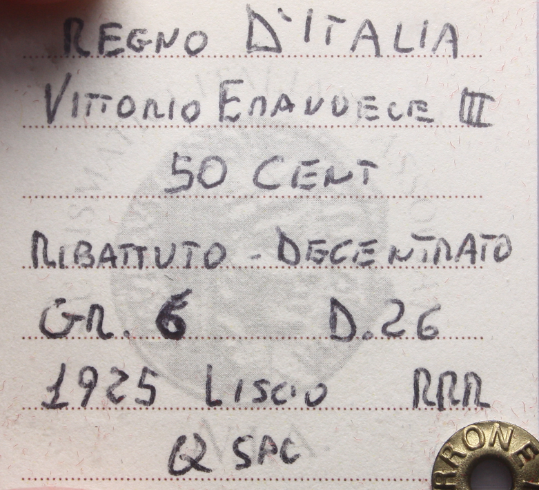 NL*VEIII 50 CENTESIMI LEONI LISCIO 1925 RIBATTUTO DECENTRATO QSPL Periz. Perrone