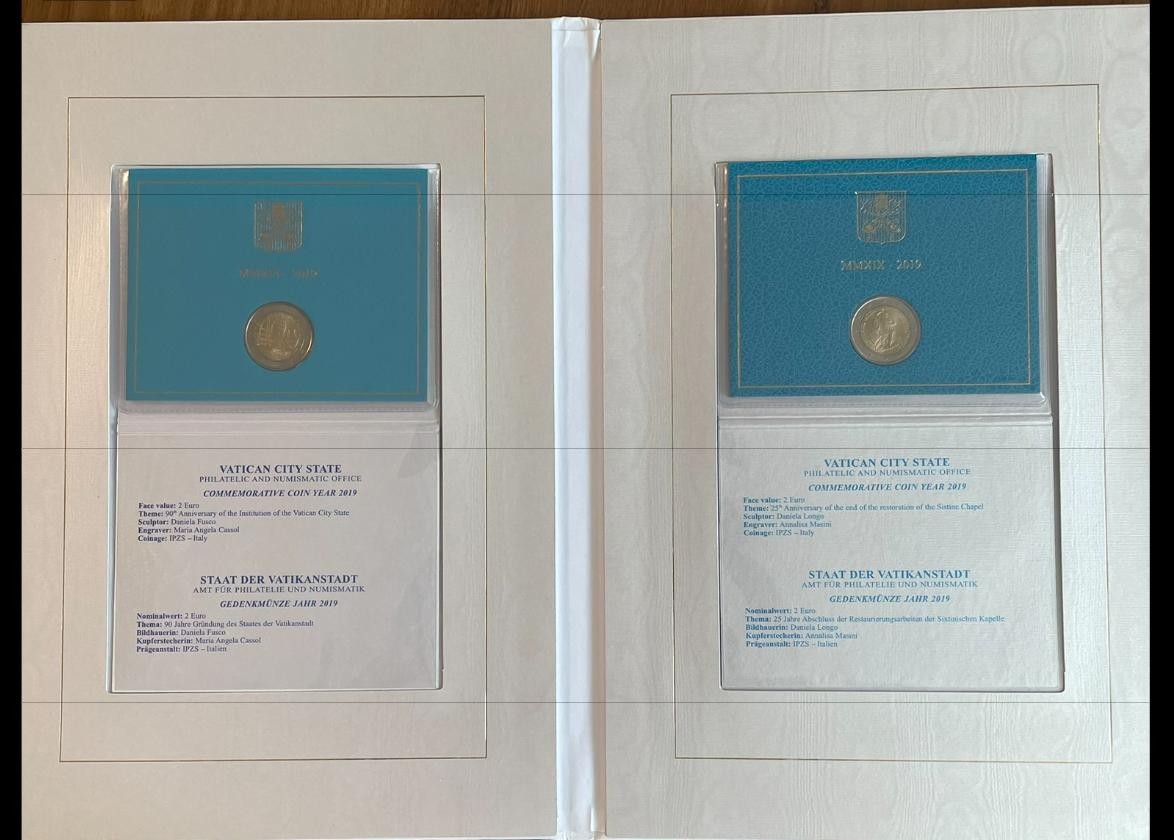 NL*CITTA' DEL VATICANO PAPA FRANCESCO Volume Numismatico 2019 IV 2+2 EURO FDC