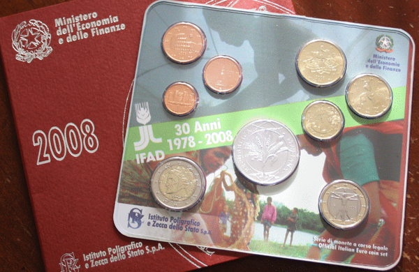 NL* ITALIA Divisionale 2008 IFAD con 5 EURO ARGENTO FDC Set zecca
