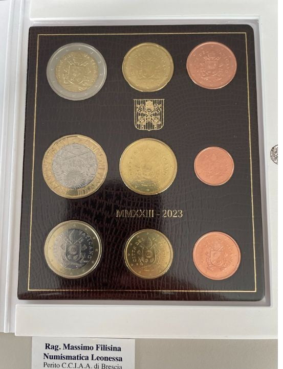 NL* VATICANO FRANCESCO Divisionale 2023 DON LORENZO MILANI 9 Valori FDC