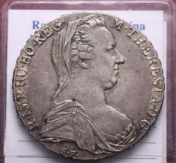47018104