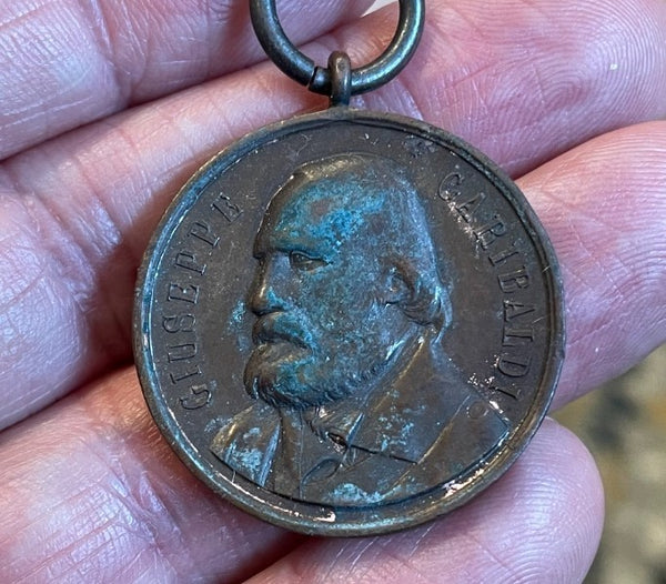 NL* ITALIA Medaglia portativa Bronzo L'ITALIA A GARIBALDI 2 GIUGNO 1902