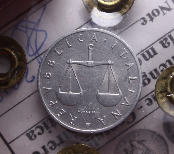 NL* Italia Repubblica 1 LIRA CORNUCOPIA 1956 qSPL/SPL Sigillo Roggero Lionello