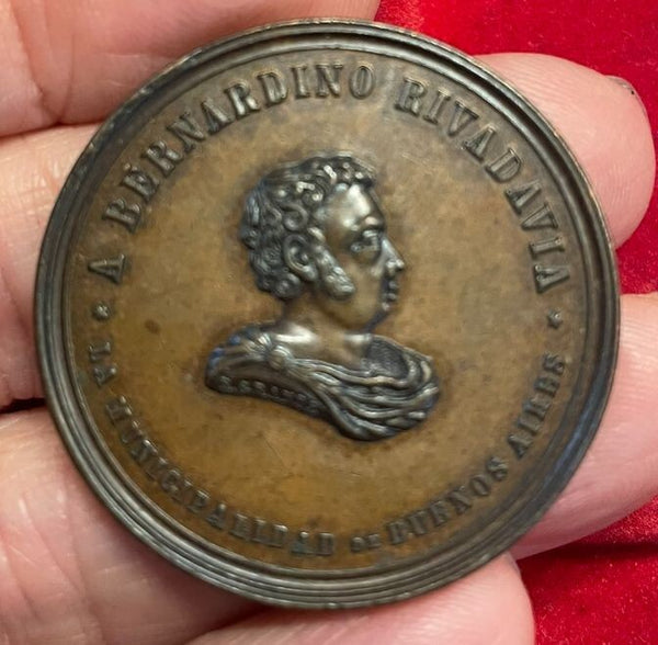 NL* BUENOS AIRES Medaglia BRONZO 20 MAGGIO 1880 BERNARDINO RIVADAVIA Rara gr 21