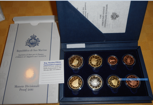 NL* SAN MARINO Divisionale 2011 8 VALORI IN EURO FONDO SPECCHIO / PROOF Set
